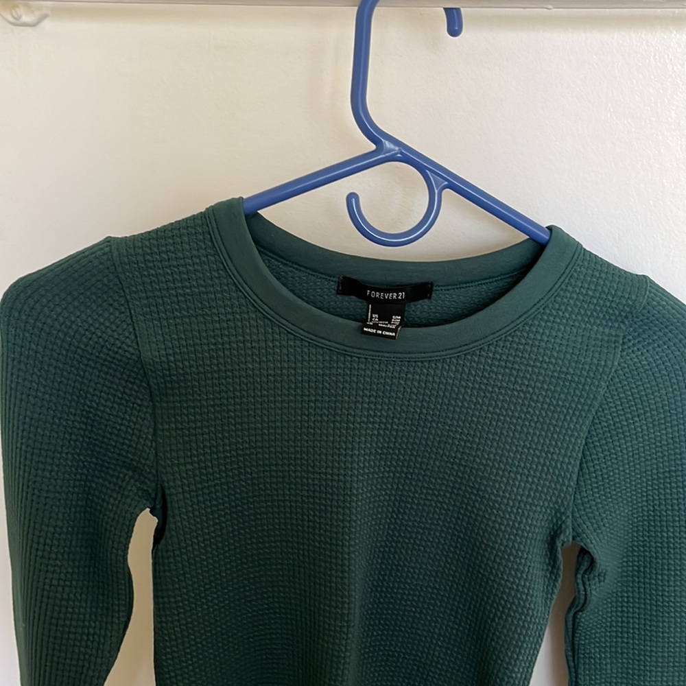 Green bodysuit from forever 21. - Picture 3 of 7